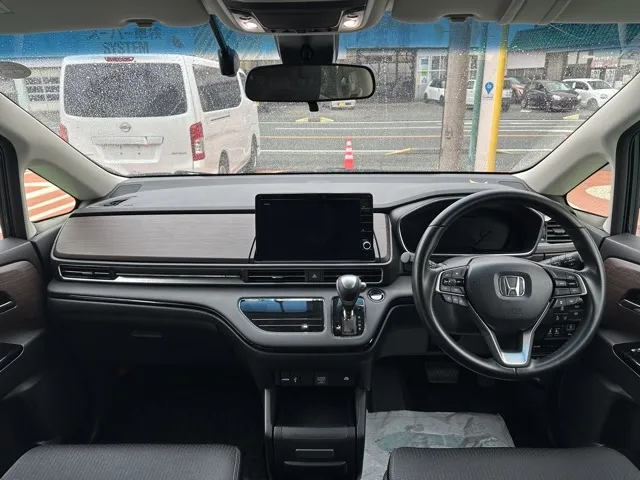 オデッセイ(ホンダ)e：HEV アブソルート中古車 6