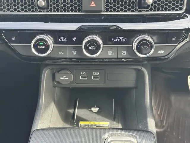シビック(ホンダ)e：HEV中古車 15