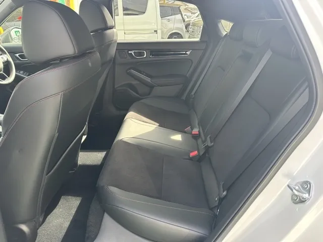 シビック(ホンダ)e：HEV中古車 4