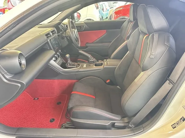 GR86(トヨタ)RZ AT中古車 3