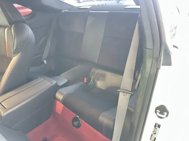 GR86(トヨタ)RZ AT中古車 4