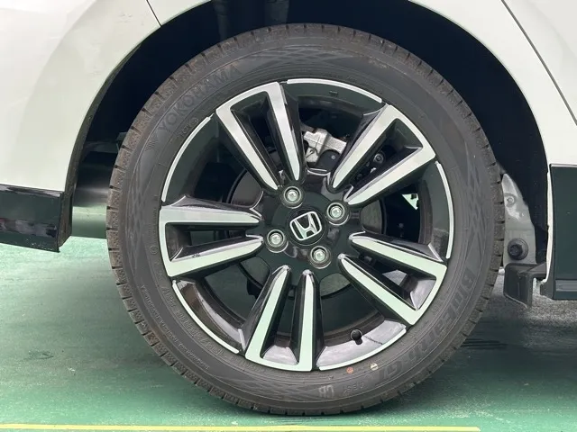 フィット(ホンダ)e：HEV RS中古車 12