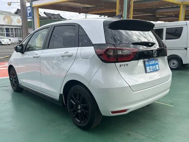 フィット(ホンダ)e：HEV ホーム ブラックスタイル中古車 2