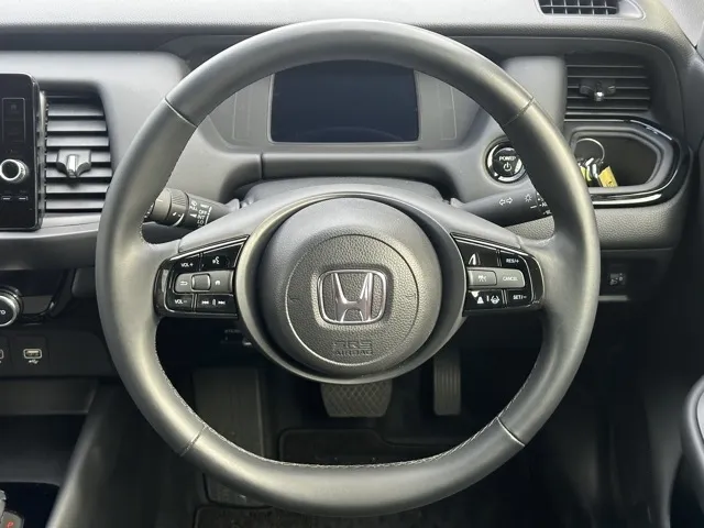 フィット(ホンダ)e：HEV ホーム ブラックスタイル中古車 6