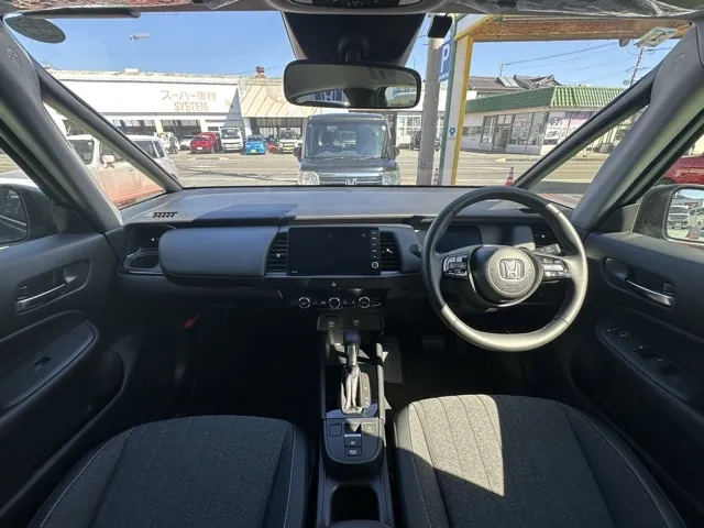 フィット(ホンダ)e：HEV ホーム ブラックスタイル中古車 5
