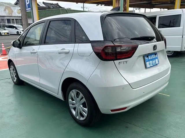 フィット(ホンダ)e：HEV ホーム中古車 2