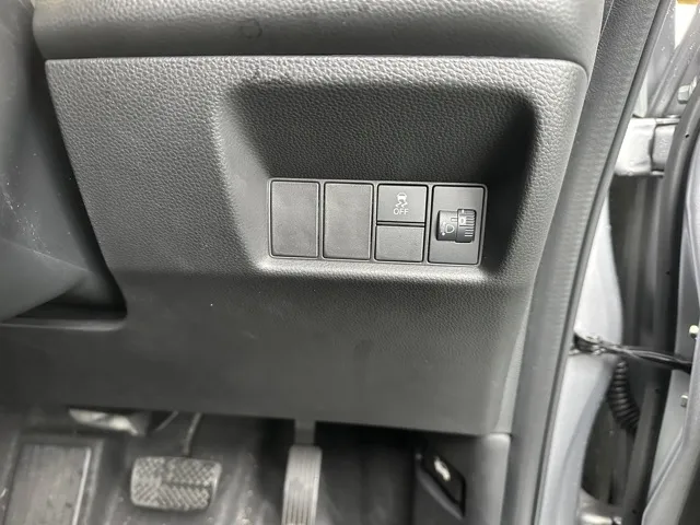 フィット(ホンダ)ベーシック中古車 12