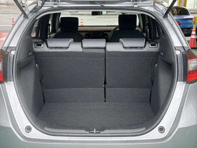 フィット(ホンダ)ベーシック中古車 7
