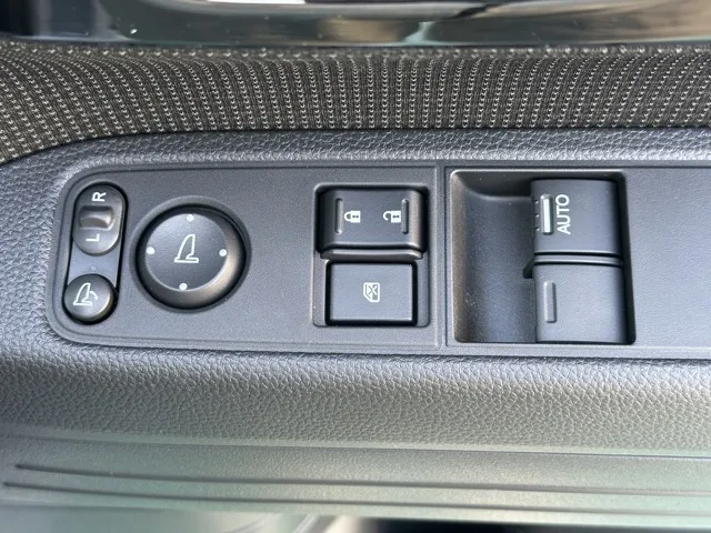 N-VAN(ホンダ)FUNターボ 4WD届出済未使用車 14