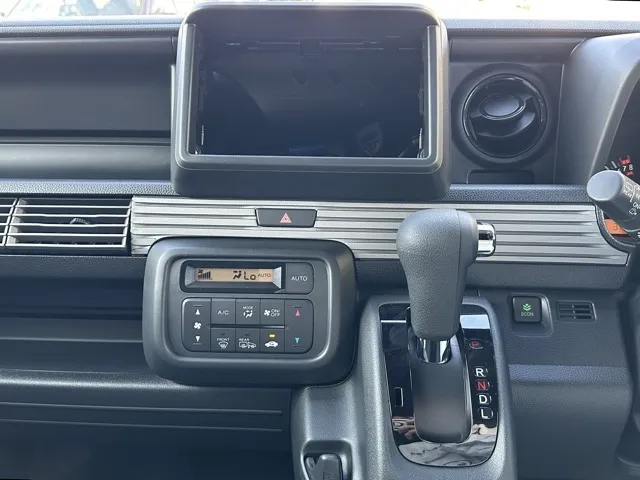 N-VAN(ホンダ)FUNターボ 4WD届出済未使用車 17