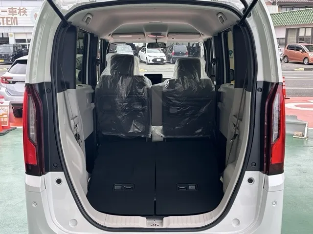 N-BOX(ホンダ)N-BOX コンフォートＰ届出済未使用車 11