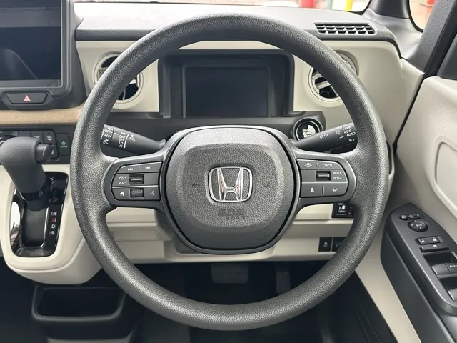 N-BOX(ホンダ)N-BOX コンフォートＰ届出済未使用車 6