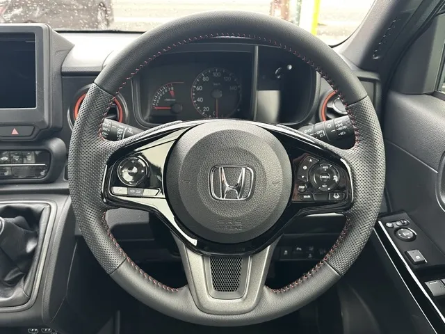 N-ONE(ホンダ)ＲＳ ６ＭＴ届出済未使用車 6