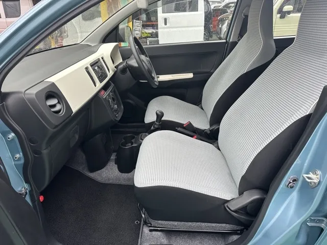 アルト(スズキ)F 5速ミッション中古車 3