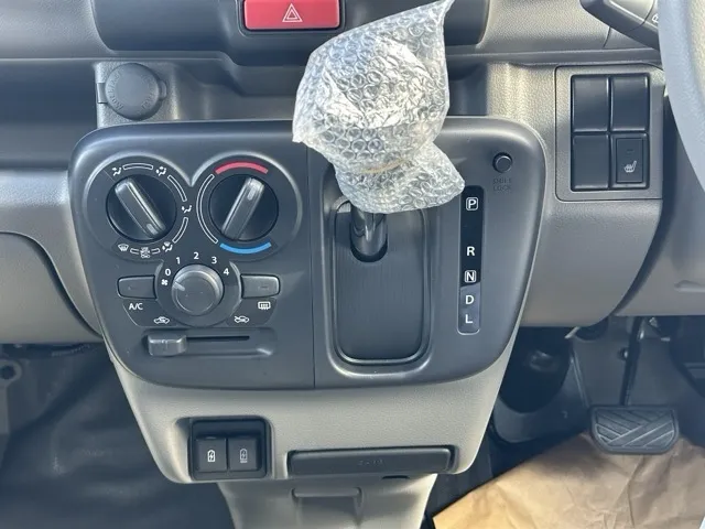 クリッパー(ニッサン)DX GLパッケージ CVT届出済未使用車 22