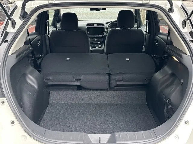 リーフ(ニッサン)X Vセレクション中古車 10