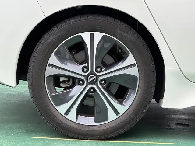 リーフ(ニッサン)X Vセレクション中古車 12