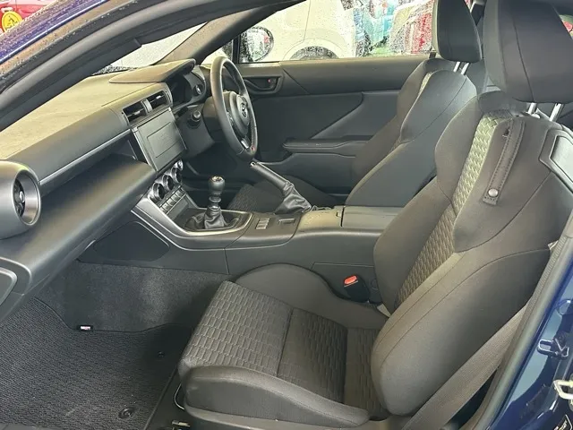 GR86(トヨタ)SZ ６MT中古車 3