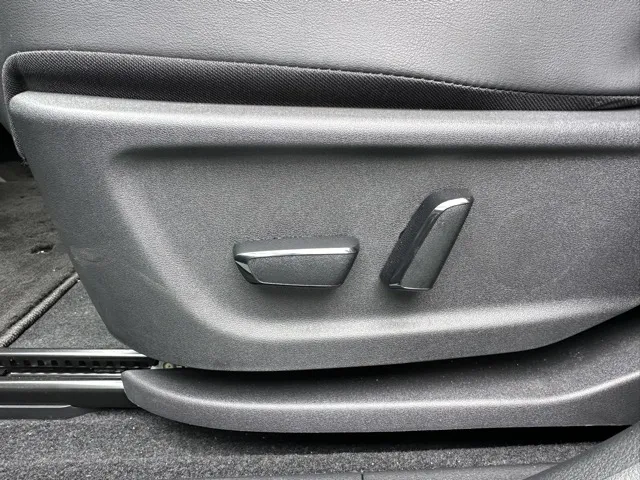 アリア(ニッサン)B6中古車 4