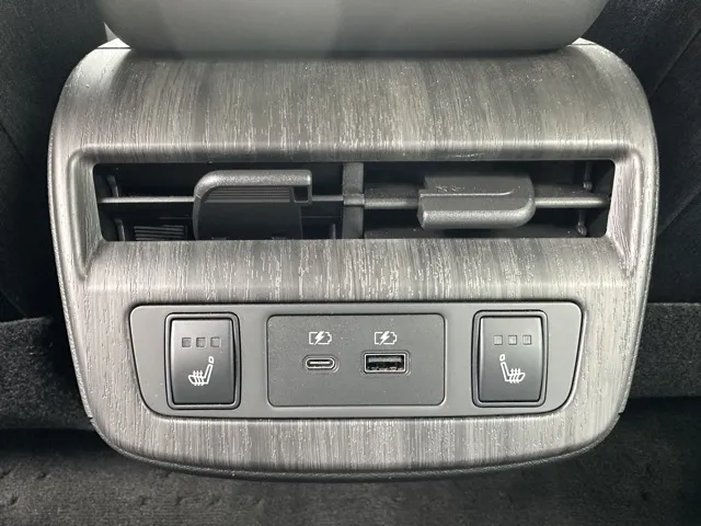アリア(ニッサン)B6中古車 6