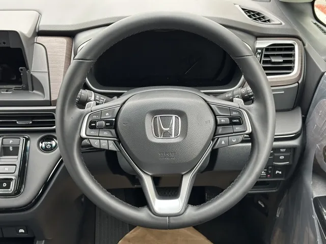 オデッセイ(ホンダ)e：HEV アブソルート登録済未使用車 7