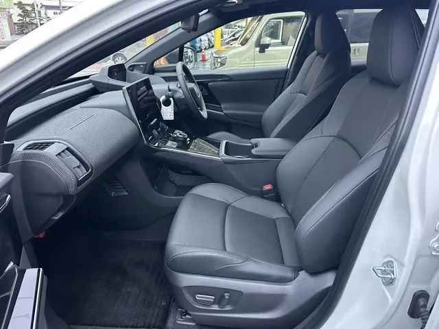 bZ4X(トヨタ)Z 4WD中古車 3