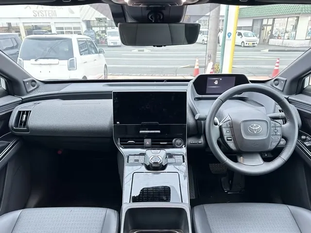 bZ4X(トヨタ)Z 4WD中古車 6