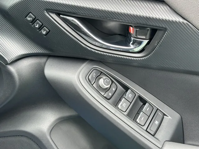 クロストレック(スバル)リミテッド中古車 14