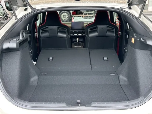 シビック(ホンダ)タイプR登録済未使用車 9