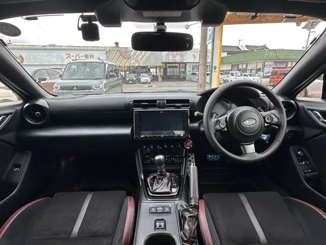 BRZ(スバル)STIスポーツ AT中古車 5