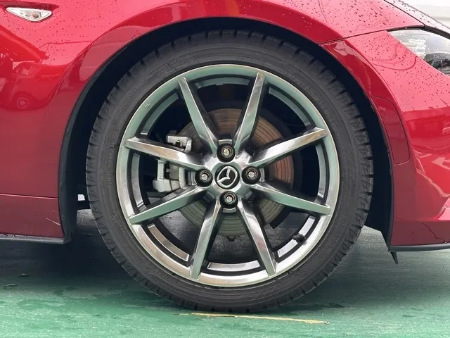 ロードスター(マツダ)VS AT中古車 9