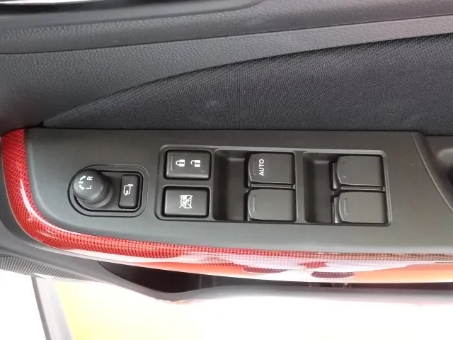 スイフト(スズキ)ベースグレード　セーフティサポート MT登録済未使用車 13