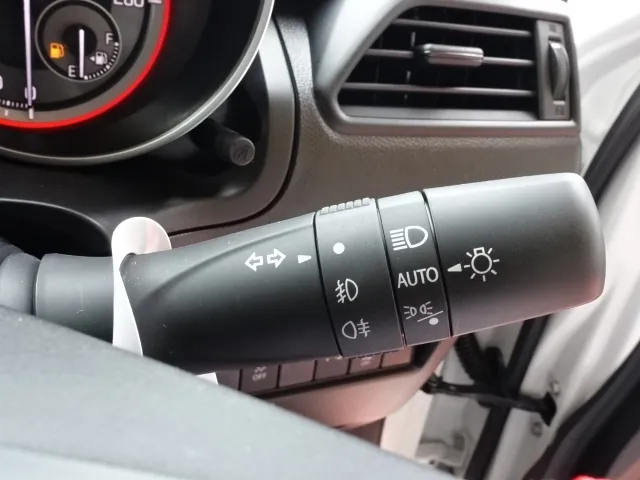 スイフト(スズキ)ベースグレード　セーフティサポート MT登録済未使用車 17