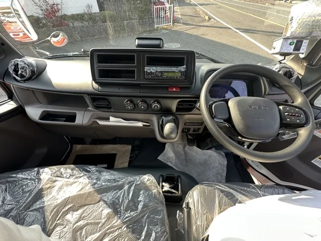 キャンター(三菱)３ｔ ローダースライドダンプ登録済未使用車 14