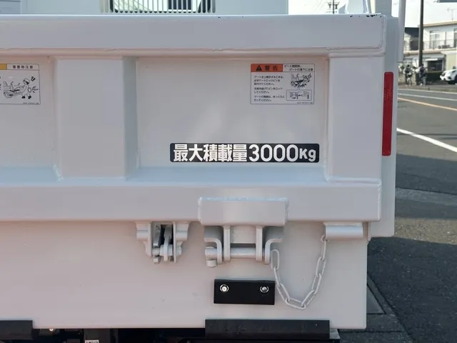 キャンター(三菱)３ｔ ローダースライドダンプ登録済未使用車 26
