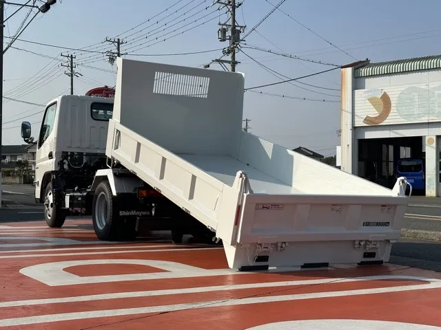 キャンター(三菱)３ｔ ローダースライドダンプ登録済未使用車 4