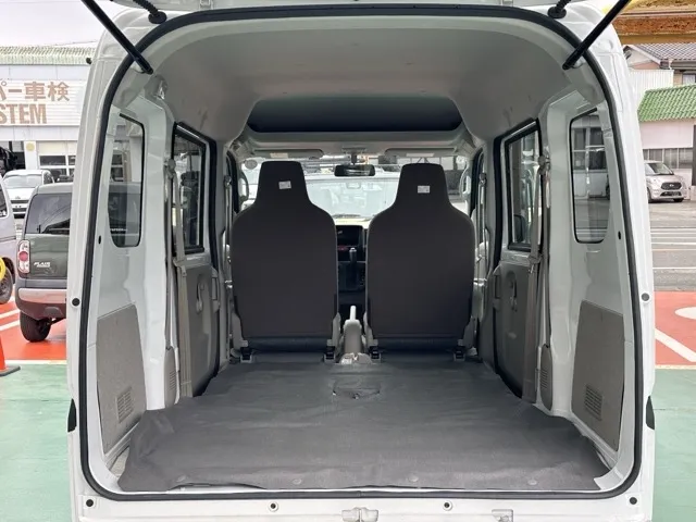 エブリイ(スズキ)NV１００クリッパーDX 4WD 5AGSレンタＵＰ 8