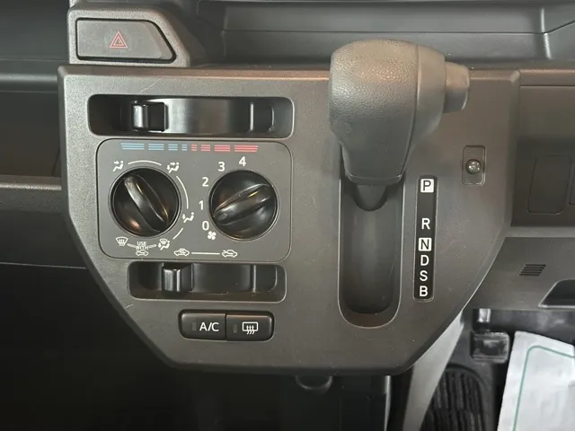 ピクシスメガ(トヨタ)D中古車 14