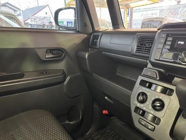 ピクシスメガ(トヨタ)D中古車 15
