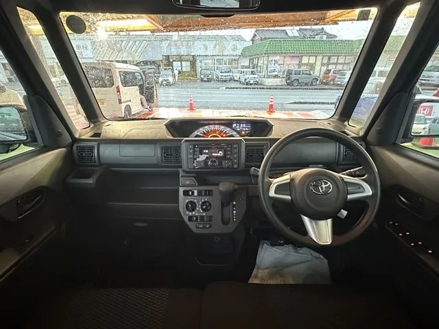 ピクシスメガ(トヨタ)D中古車 5
