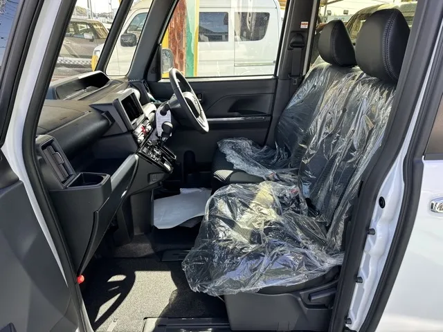 タント(ダイハツ)RS Fグリルロアガーニッシュ届出済未使用車 3