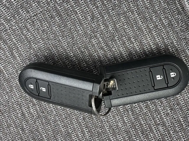 ミラトコット(ダイハツ)Gリミテッド SAⅢ届出済未使用車 17