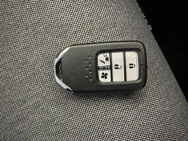HONDAe(ホンダ)アドバンス中古車 25