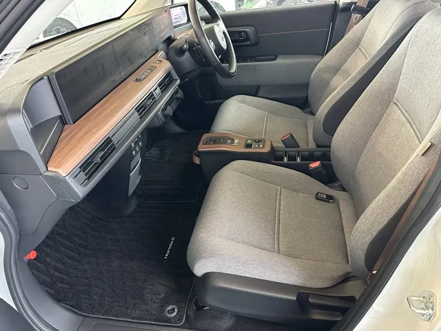 HONDAe(ホンダ)アドバンス中古車 3