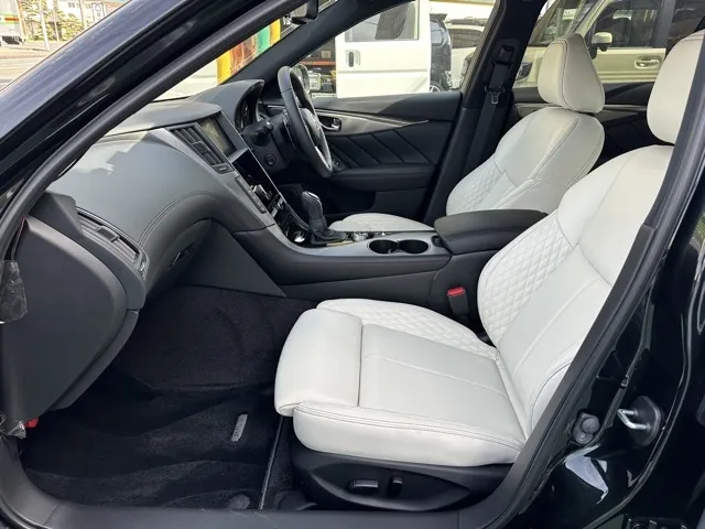スカイライン(ニッサン)400R中古車 3