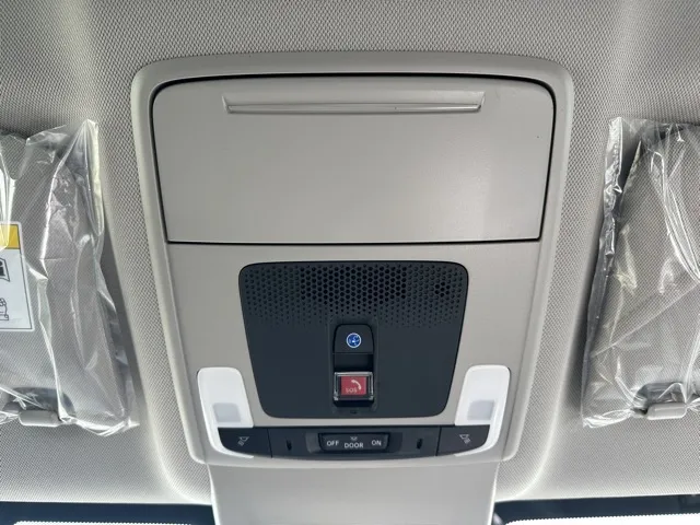 ZR-V(ホンダ)e：HEV Z登録済未使用車 24