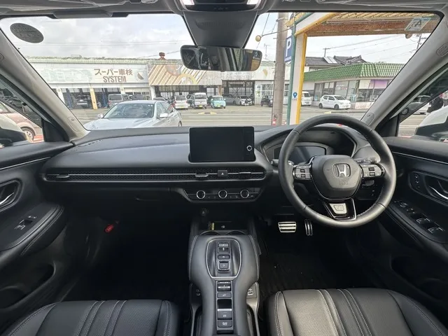 ZR-V(ホンダ)e：HEV Z登録済未使用車 5