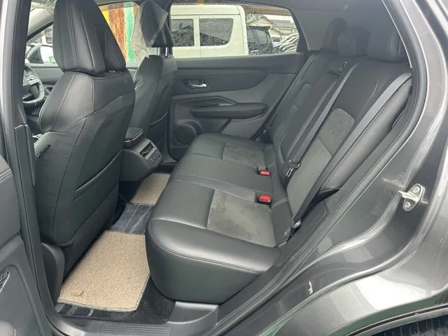 アリア(ニッサン)B6中古車 4