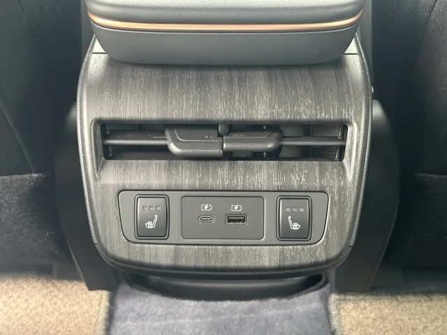 アリア(ニッサン)B6中古車 7