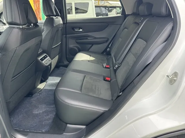 アリア(ニッサン)B6登録済未使用車 4